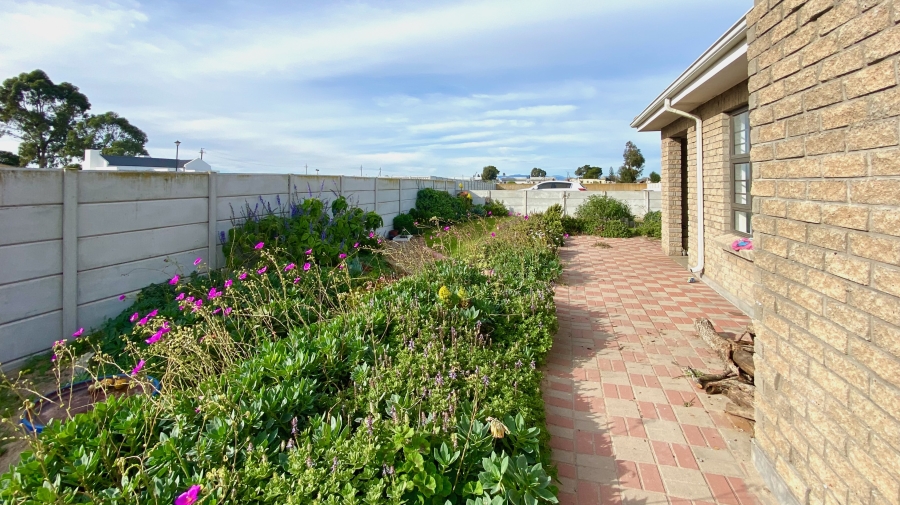 3 Bedroom Property for Sale in Laaiplek Western Cape